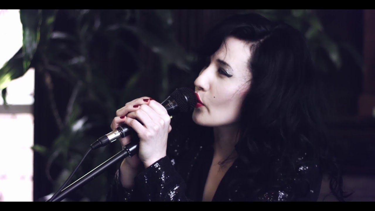 Vivien Glass - Little Lies (Fleetwood Mac Cover)