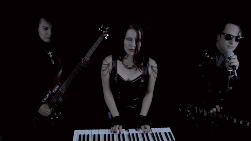 Ariel Maniki And The Black Halos Blood Residuals