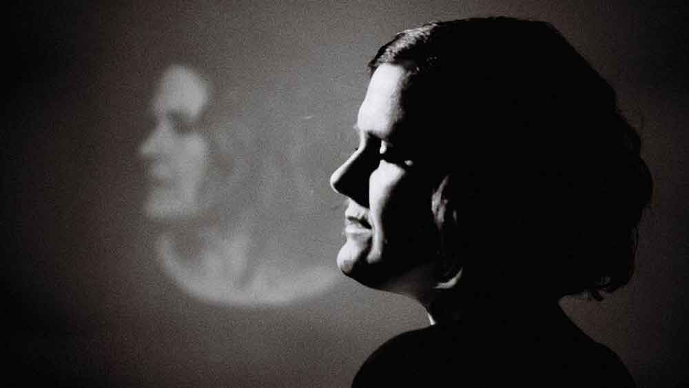 Alison Moyet Reassuring Pinches