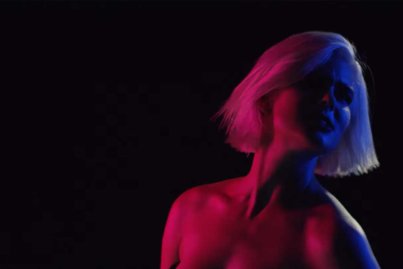 Bec Sandridge - Stranger