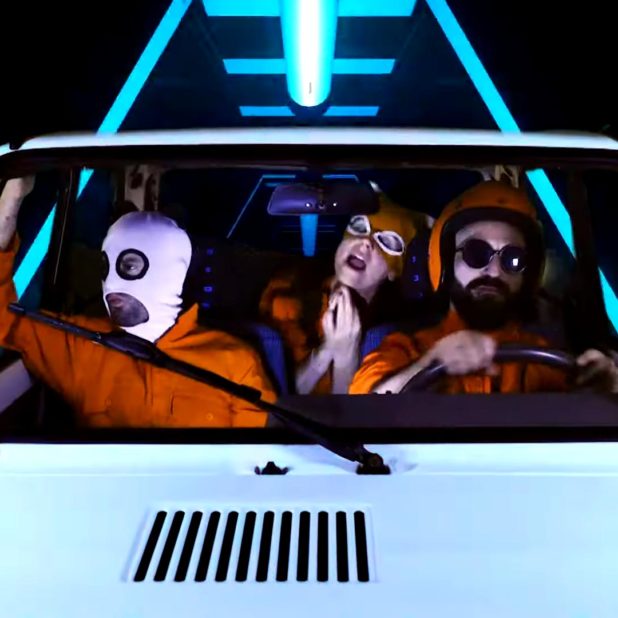 Bikini Death Race - Frontlines