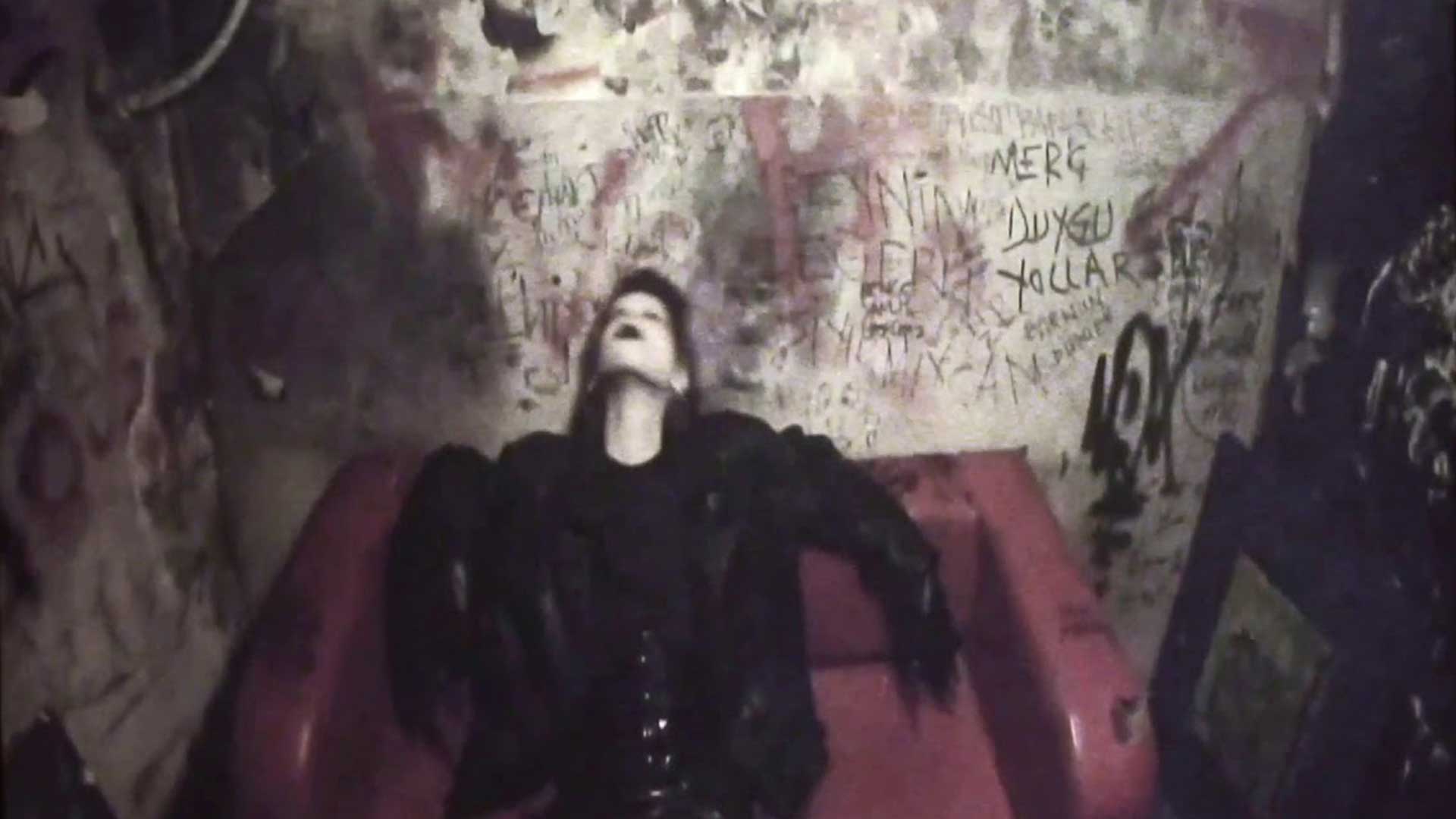 elz and the cult horrified
