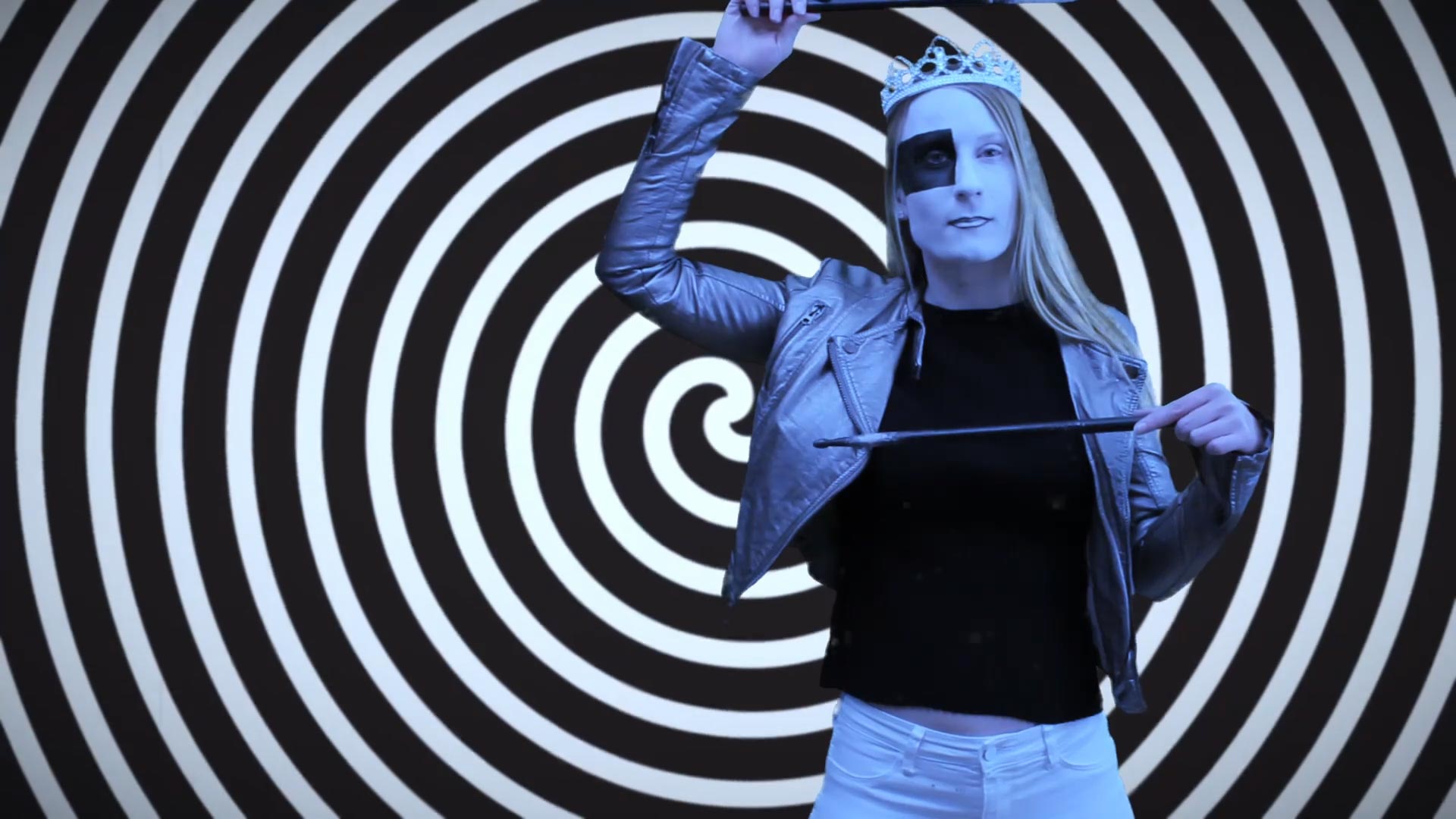 Ember Twin - Beautiful Liar