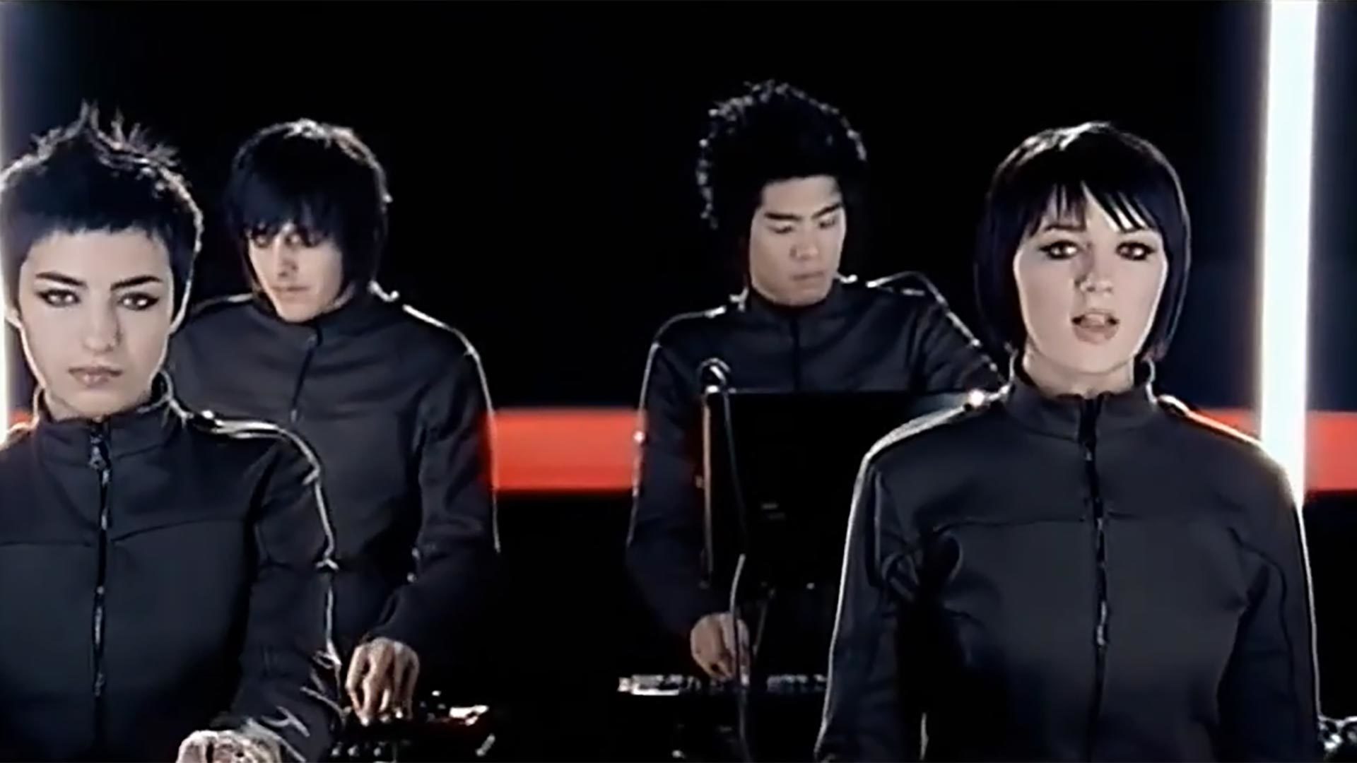 Ladytron - Seventeen