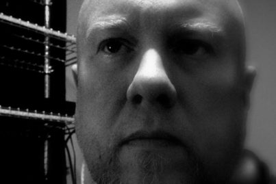 An intimate interview with Tom Shear (Assemblage 23)